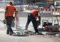 Utrudnienia w ruchu w ciągu ul. Zawadzkiej - budowa sieci gazowej