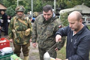 W hołdzie tomaszowskim bohaterom wojennym