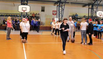 Sportowe mikołajki seniorów